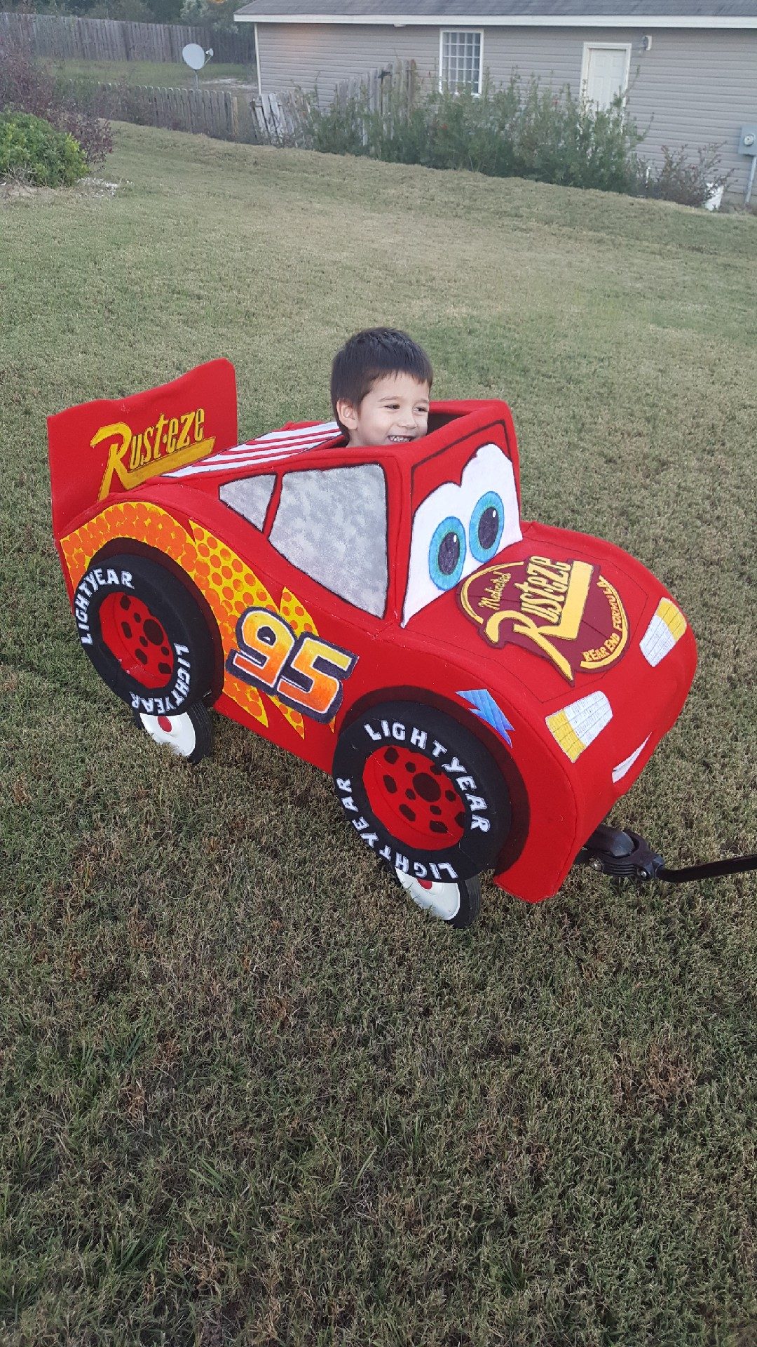 lightning mcqueen ka chow halloween costume contest lightning mcqueen ka chow halloween