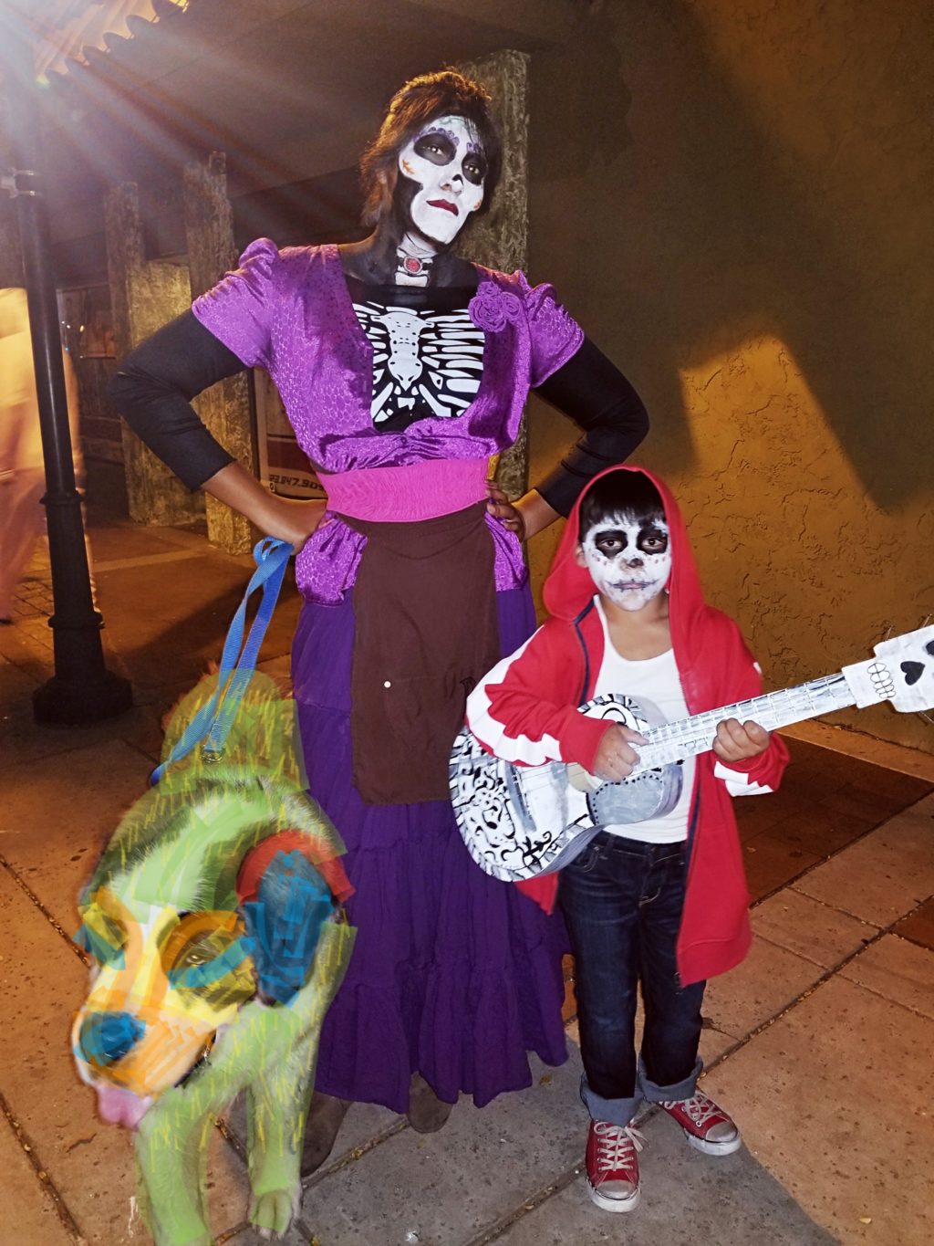 Coco S Family Halloween Costume Contest.