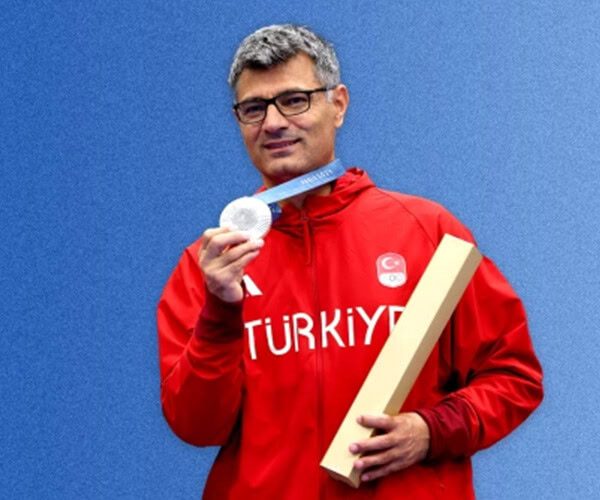Turkish Olympic Sharpshooter Costume