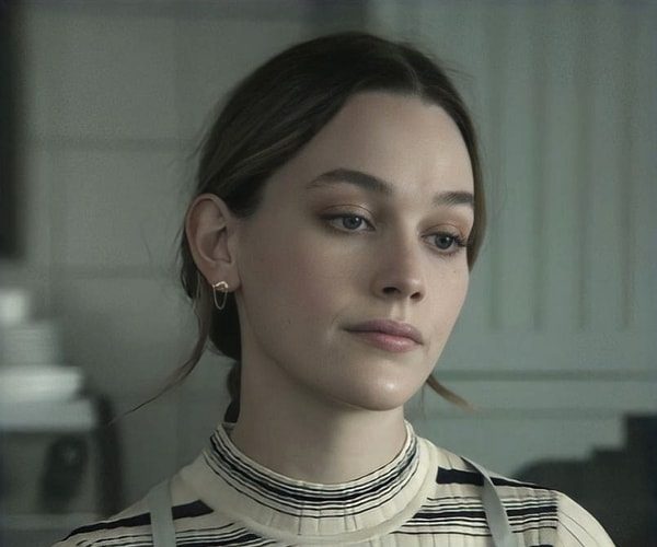 Love Quinn character photo