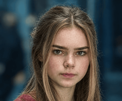 Maisie Lockwood Costume