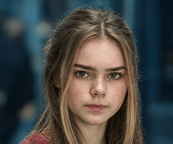 Maisie Lockwood Costume