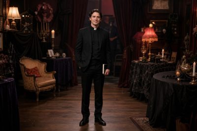 Jacket and Collar Look costume outfit